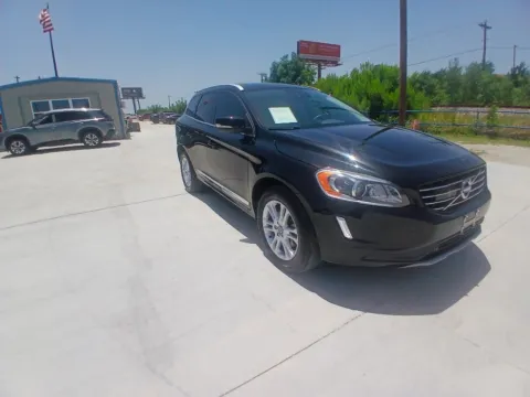 Another view of 2016 VOLVO XC60 T5 DRIVE-E PLATINUM for sale in Fort Worth, TX at Callahan Motor Company