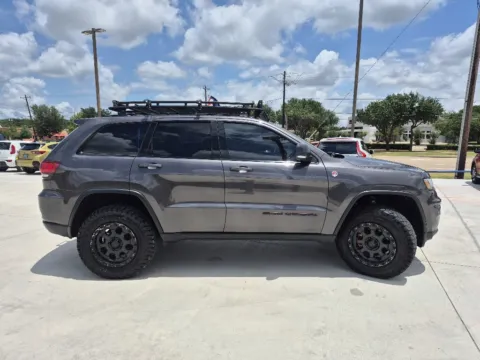 More photos of 2018 JEEP GRAND CHEROKEE TRAILHAWK at Callahan Motor Company, TX