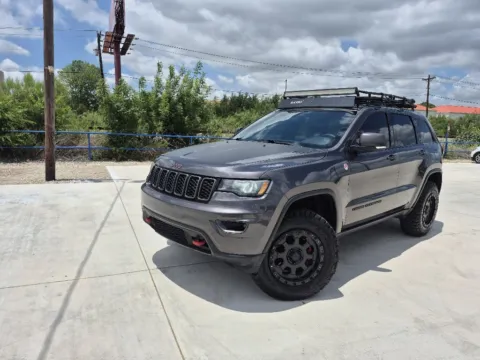 Gray 2018 JEEP GRAND CHEROKEE TRAILHAWK for sale in Fort Worth, TX