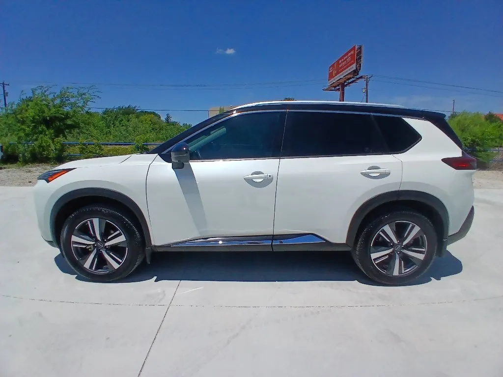 Photos of 2023 NISSAN ROGUE SL for sale in Fort Worth, TX at Callahan Motor Company
