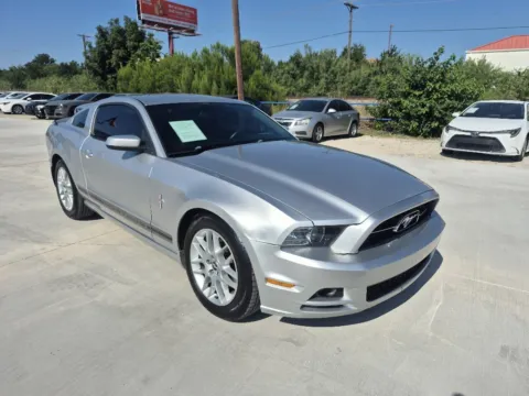 More photos of 2014 FORD MUSTANG V6 COUPE PREMIUM at Callahan Motor Company, TX