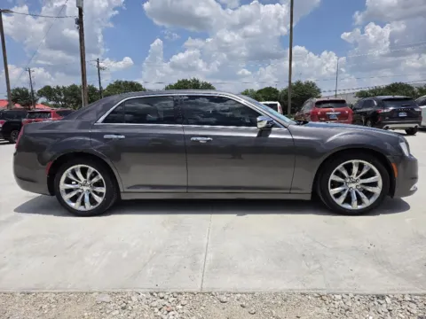 More photos of 2020 CHRYSLER 300 LIMITED at Callahan Motor Company, TX