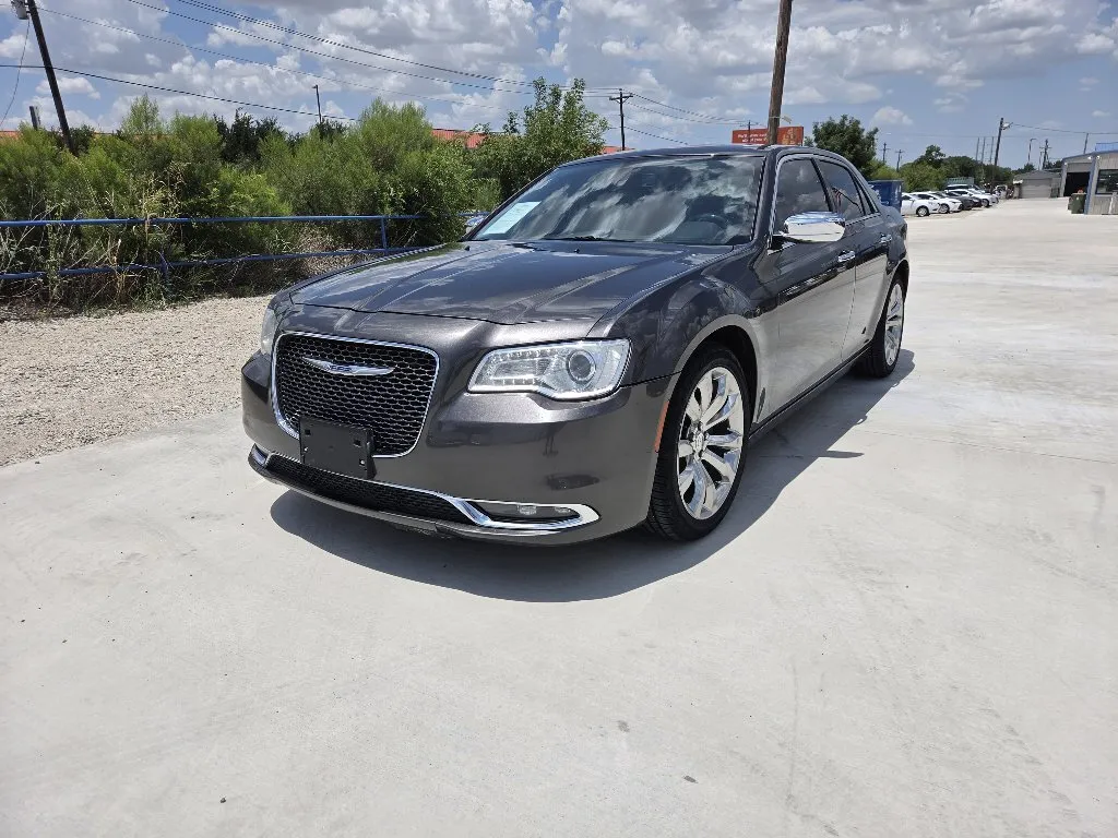 Gray 2020 CHRYSLER 300 LIMITED for sale in Fort Worth, TX