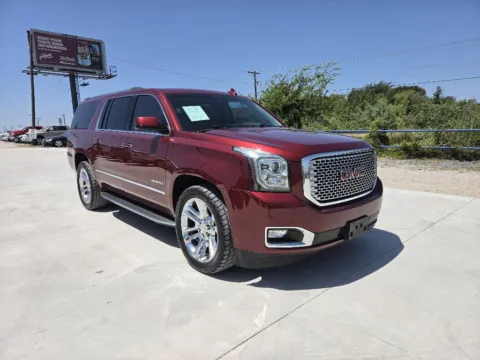 Another view of 2016 GMC YUKON XL DENALI for sale in Fort Worth, TX at Callahan Motor Company