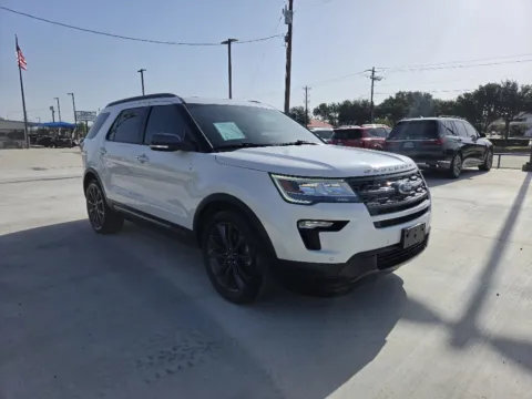 Another view of 2018 FORD EXPLORER XLT for sale in Fort Worth, TX at Callahan Motor Company