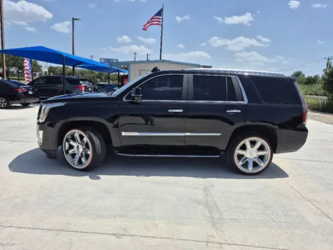 Photos of 2018 CADILLAC ESCALADE LUXURY for sale in Fort Worth, TX at Callahan Motor Company