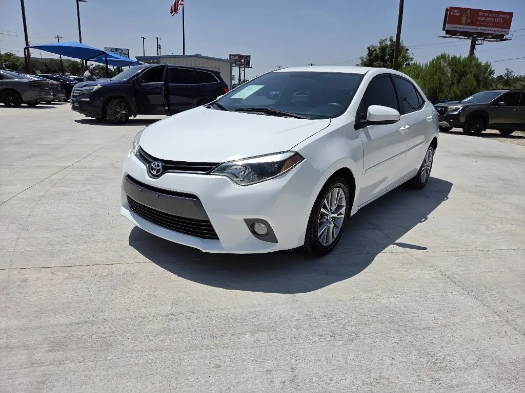White 2015 TOYOTA COROLLA LE PLUS for sale in Fort Worth, TX