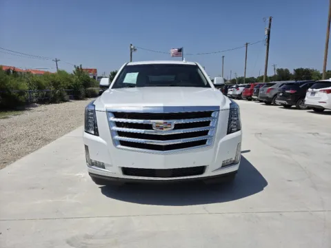 Photos of 2018 CADILLAC ESCALADE PREMIUM LUXURY for sale in Fort Worth, TX at Callahan Motor Company