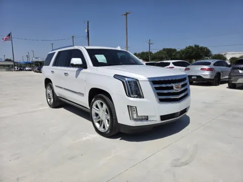 Another view of 2018 CADILLAC ESCALADE PREMIUM LUXURY for sale in Fort Worth, TX at Callahan Motor Company