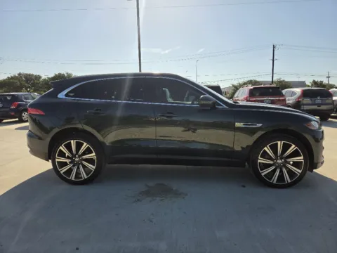 More photos of 2018 JAGUAR F-PACE 30T PRESTIGE at Callahan Motor Company, TX