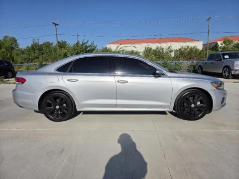 More photos of 2021 VOLKSWAGEN PASSAT SE at Callahan Motor Company, TX