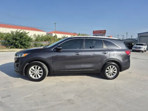Photos of 2017 KIA SORENTO LX for sale in Fort Worth, TX at Callahan Motor Company