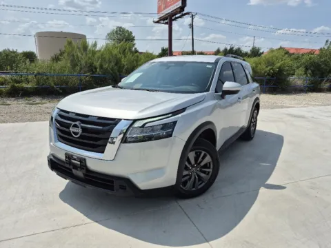 Silver 2022 NISSAN PATHFINDER SV for sale in Fort Worth, TX