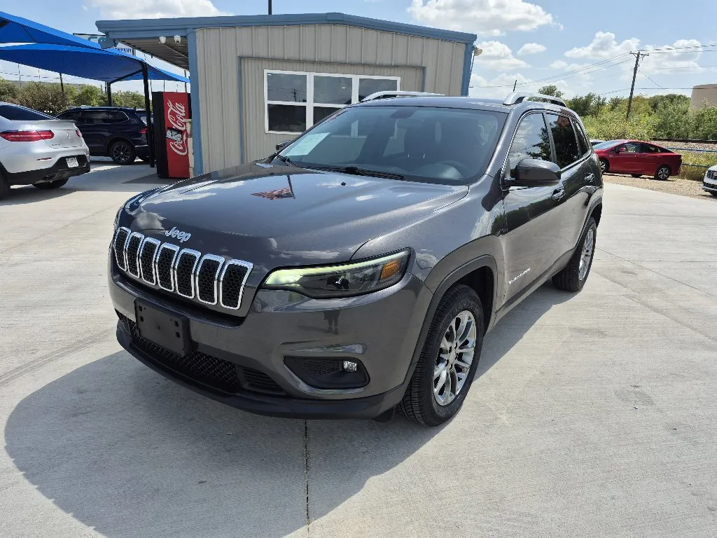 Gray 2019 JEEP CHEROKEE LATITUDE PLUS for sale in Fort Worth, TX