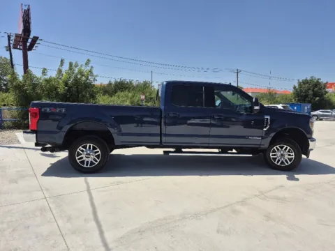 More photos of 2019 FORD F-350 SUPER DUT LARIAT at Callahan Motor Company, TX