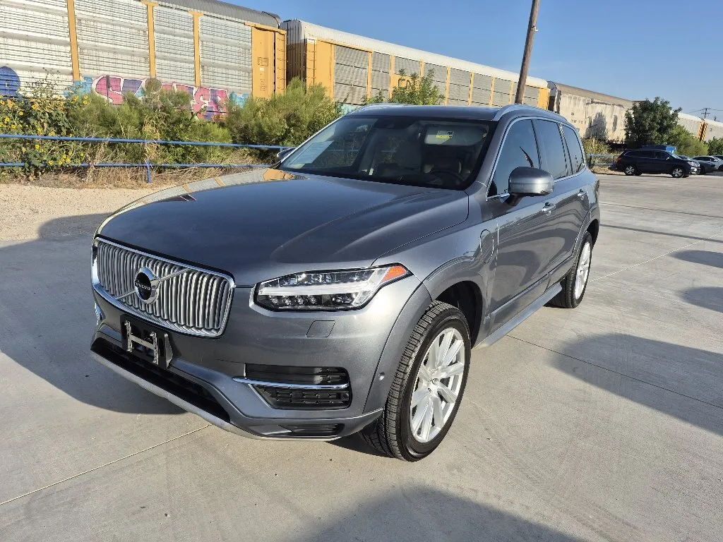 Gray 2016 VOLVO XC90 T8 EAWD INSCRIPTION for sale in Fort Worth, TX
