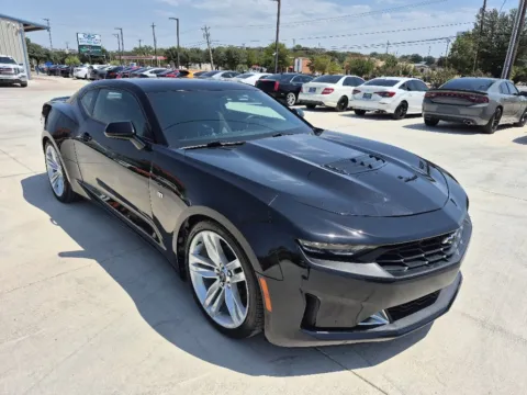 More photos of 2018 CHEVROLET CAMARO LT at Callahan Motor Company, TX