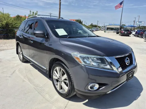 More photos of 2013 NISSAN PATHFINDER S at Callahan Motor Company, TX