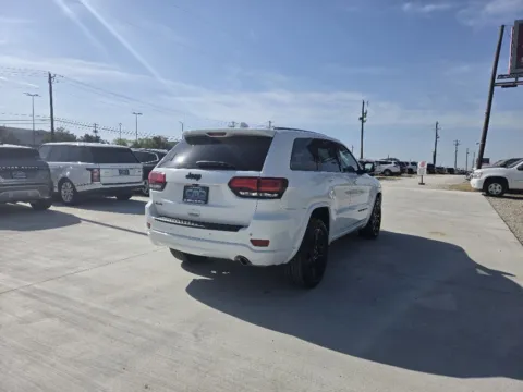 More photos of 2021 JEEP GRAND CHEROKEE LAREDO E at Callahan Motor Company, TX
