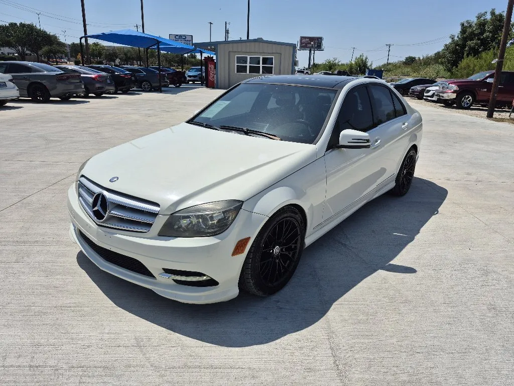 White 2011 MERCEDES-BENZ C-CLASS C 300 LUXURY 4MATIC for sale in Fort Worth, TX