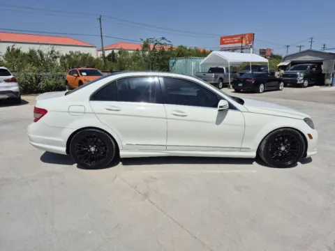 More photos of 2011 MERCEDES-BENZ C-CLASS C 300 LUXURY 4MATIC at Callahan Motor Company, TX