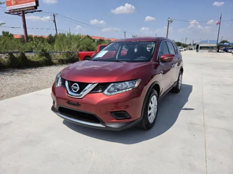 Red 2015 NISSAN ROGUE S for sale in Fort Worth, TX