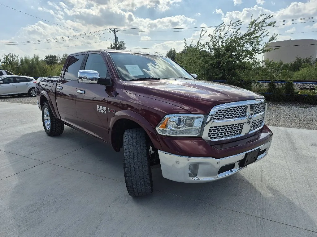 2018 RAM 1500 LARAMIE thumbnail 4