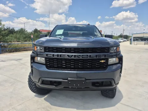 More photos of 2022 CHEVROLET SILVERADO 1500 CUSTOM at Callahan Motor Company, TX