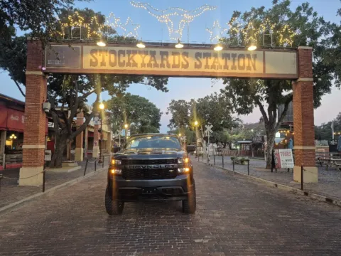 Photos of 2022 CHEVROLET SILVERADO 1500 CUSTOM for sale in Fort Worth, TX at Callahan Motor Company