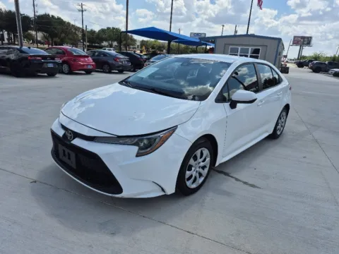 White 2022 TOYOTA COROLLA LE for sale in Fort Worth, TX