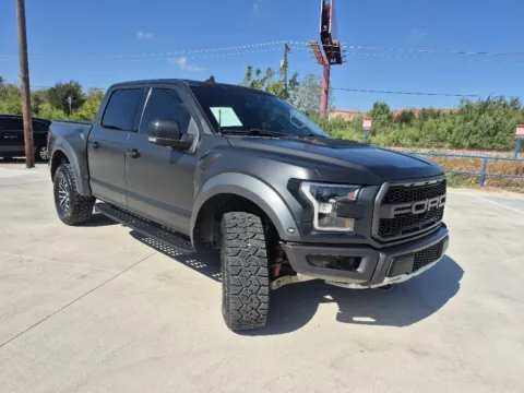 More photos of 2019 FORD F-150 RAPTOR at Callahan Motor Company, TX