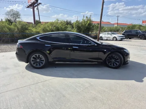 More photos of 2019 TESLA MODEL S 75D at Callahan Motor Company, TX