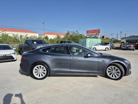 More photos of 2016 TESLA MODEL S 60 at Callahan Motor Company, TX