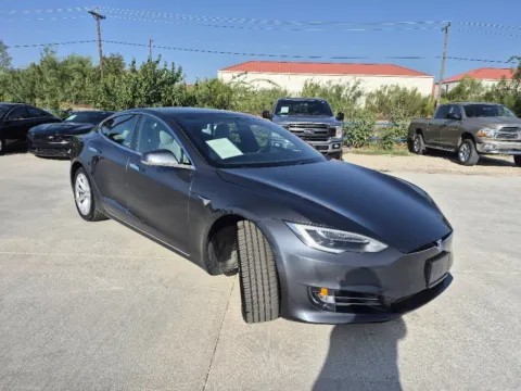 More photos of 2016 TESLA MODEL S 60 at Callahan Motor Company, TX