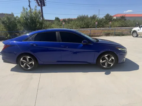 More photos of 2023 HYUNDAI ELANTRA LIMITED at Callahan Motor Company, TX