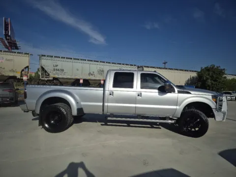 More photos of 2015 FORD F-350 SUPER DUT PLATINUM at Callahan Motor Company, TX