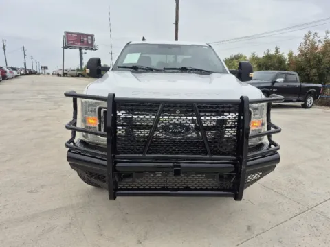 Another view of 2019 FORD F-250 SUPER DUT XL for sale in Fort Worth, TX at Callahan Motor Company