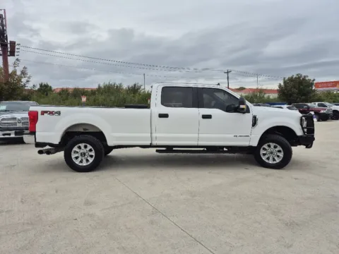 More photos of 2019 FORD F-250 SUPER DUT XL at Callahan Motor Company, TX