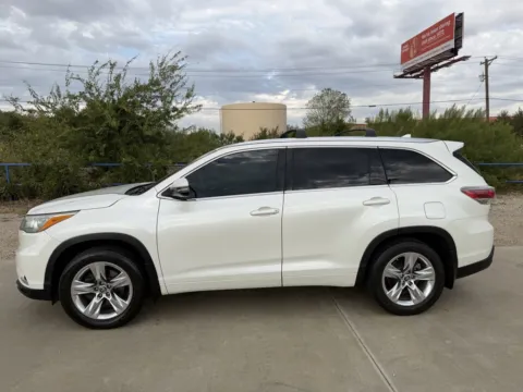 Another view of 2016 TOYOTA HIGHLANDER LIMITED for sale in Fort Worth, TX at Callahan Motor Company