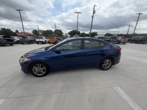 Another view of 2017 HYUNDAI ELANTRA SE for sale in Fort Worth, TX at Callahan Motor Company