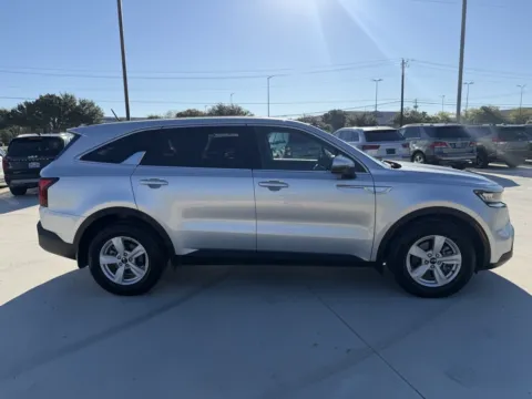 More photos of 2021 KIA SORENTO LX at Callahan Motor Company, TX