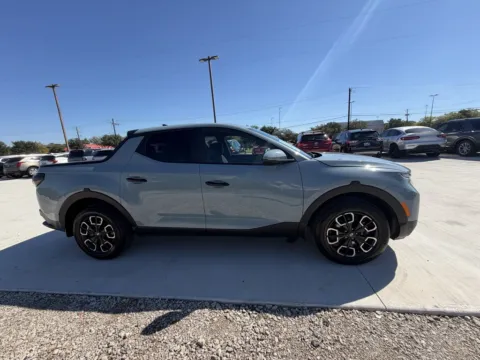 More photos of 2023 HYUNDAI SANTA CRUZ SEL at Callahan Motor Company, TX