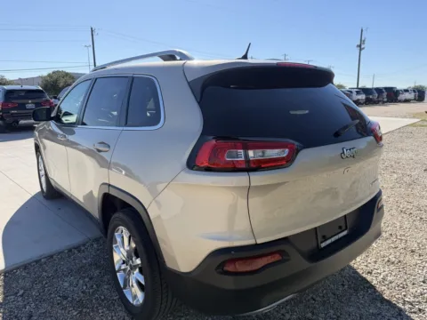 More photos of 2015 JEEP CHEROKEE LIMITED at Callahan Motor Company, TX