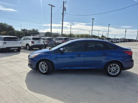 Photos of 2018 FORD FOCUS SE for sale in Fort Worth, TX at Callahan Motor Company