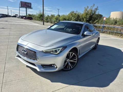 Silver 2017 INFINITI Q60 2.0T for sale in Fort Worth, TX