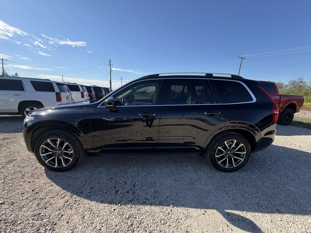 2017 VOLVO XC90 T6 MOMENTUM thumbnail 2
