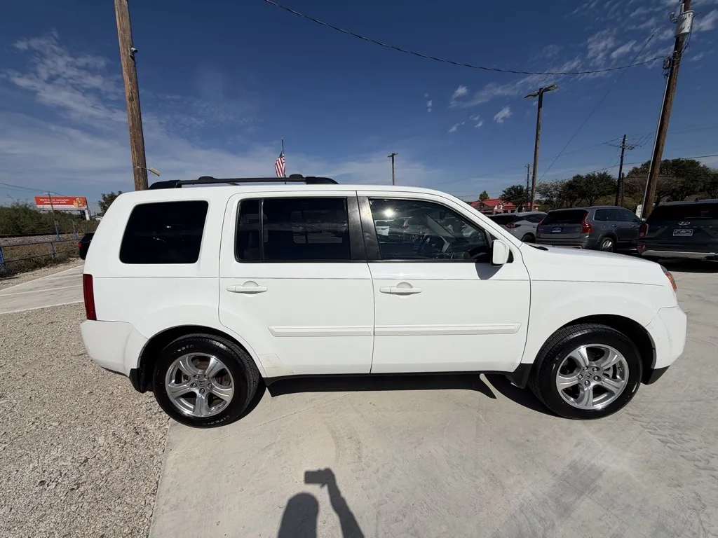 More photos of 2013 HONDA PILOT EX-L at Callahan Motor Company, TX
