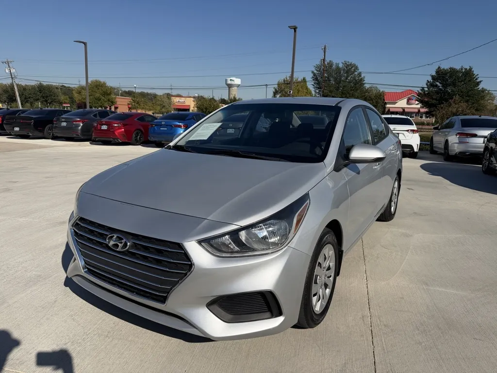 Silver 2020 HYUNDAI ACCENT SE for sale in Fort Worth, TX