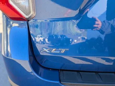 More photos of 2022 Ford Explorer XLT at Mossy Chrysler Dodge Jeep Ram, CA