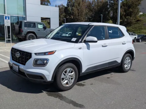 White 2021 Hyundai Venue SE for sale in Chula Vista, CA
